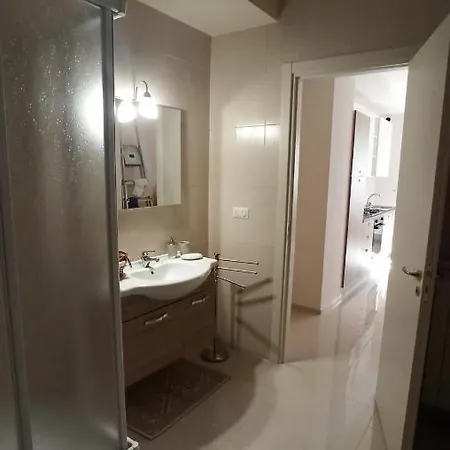 Dimora Cartapane Apartment *